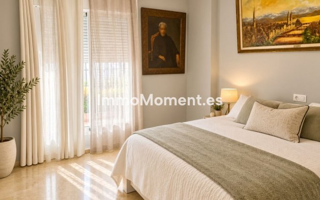 Resale - Apartment - Marbella - Guadalmina Alta