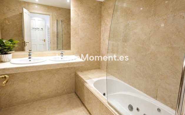 Bestaande woning - Appartement - Estepona  - Estepona Centro