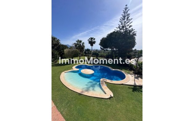 Reventa - Villa independiente - Estepona  - Estepona Centro