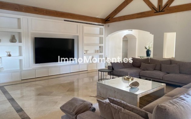 Reventa - Villa independiente - Estepona  - Estepona Centro