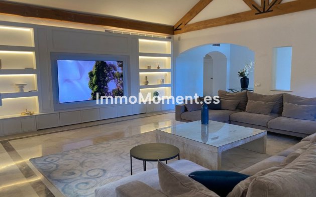 Reventa - Villa independiente - Estepona  - Estepona Centro