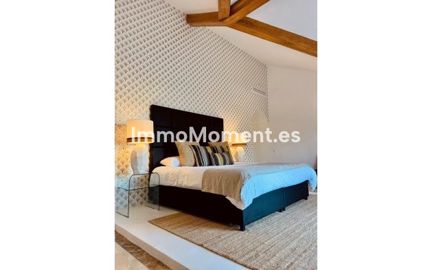Reventa - Villa independiente - Estepona  - Estepona Centro