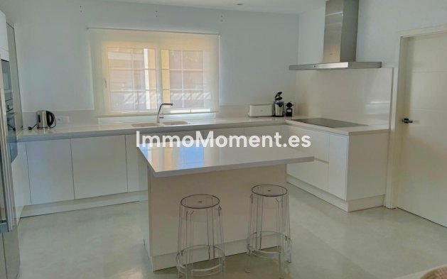 Reventa - Villa independiente - Estepona  - Estepona Centro