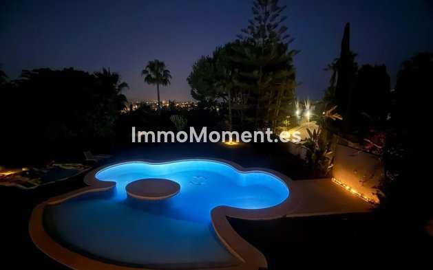Reventa - Villa independiente - Estepona  - Estepona Centro