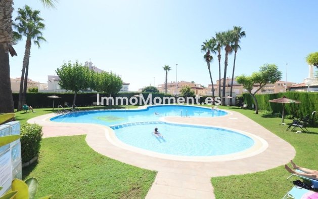 Resale - Detached villa - Orihuela Costa