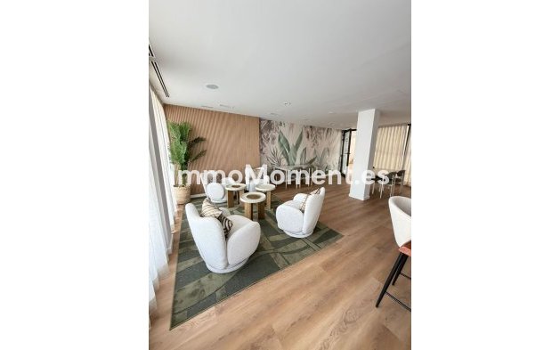 Revente - Appartement - Estepona  - Estepona Centro