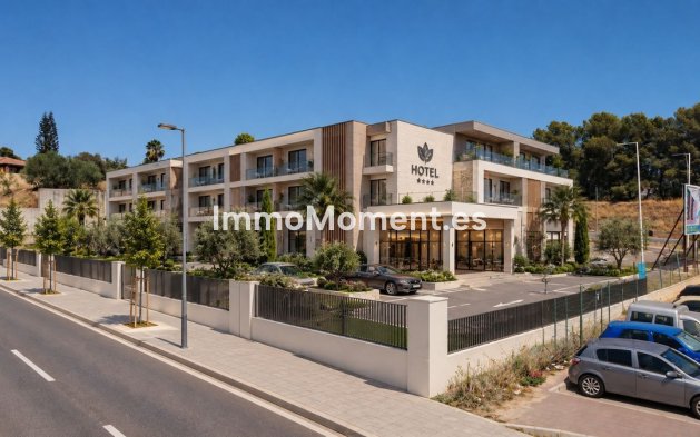 Resale - Plot - Inland  - Pizarra