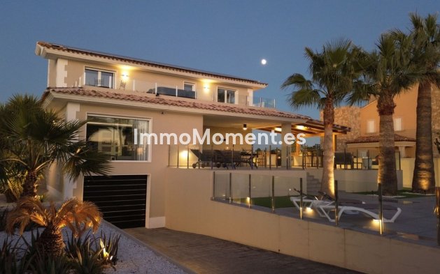 Resale - Detached villa - Alfaz del Pi - L'Alfás del Pi Centro