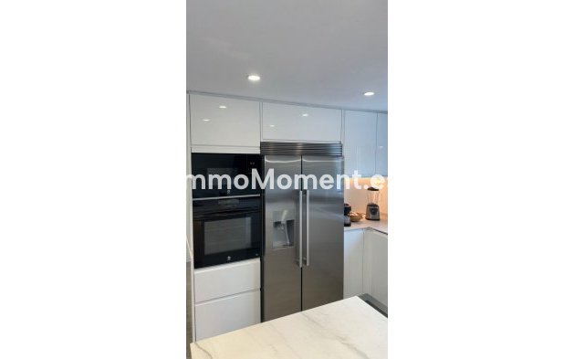 Resale - Detached villa - Alfaz del Pi - L'Alfás del Pi Centro