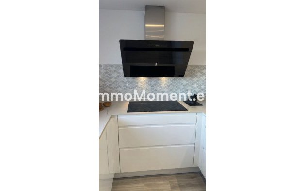 Resale - Detached villa - Alfaz del Pi - L'Alfás del Pi Centro