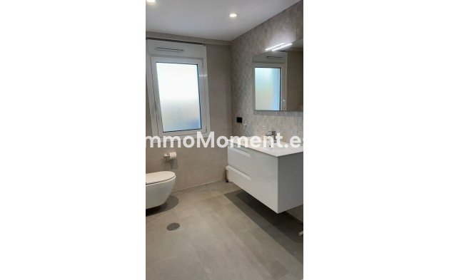 Resale - Detached villa - Alfaz del Pi - L'Alfás del Pi Centro