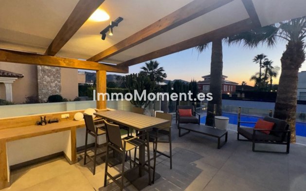 Resale - Detached villa - Alfaz del Pi - L'Alfás del Pi Centro