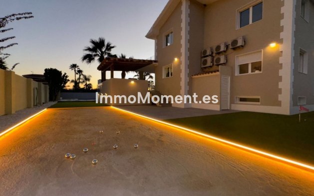 Resale - Detached villa - Alfaz del Pi - L'Alfás del Pi Centro