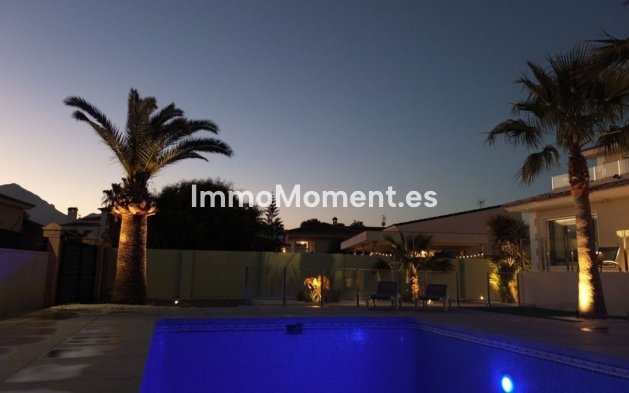 Resale - Detached villa - Alfaz del Pi - L'Alfás del Pi Centro