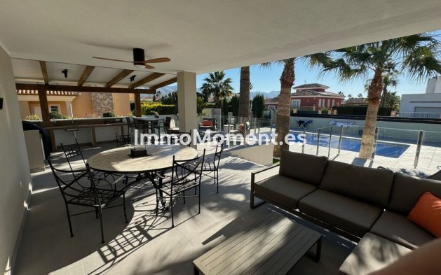 Resale - Detached villa - Alfaz del Pi - L'Alfás del Pi Centro