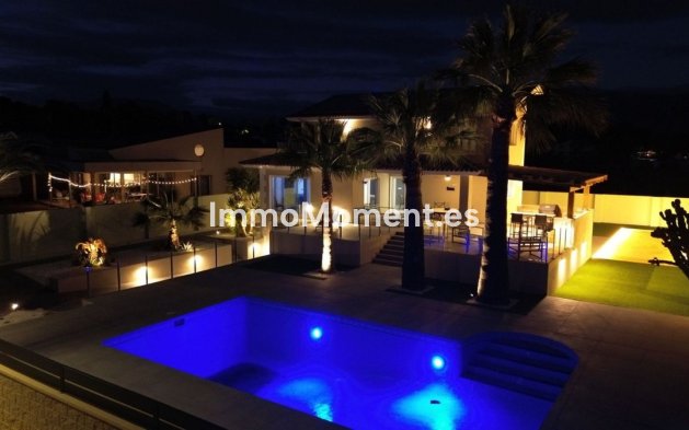 Resale - Detached villa - Alfaz del Pi - L'Alfás del Pi Centro