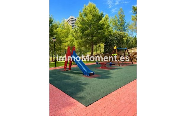 Resale - Apartment - Benidorm - Benidorm Centro