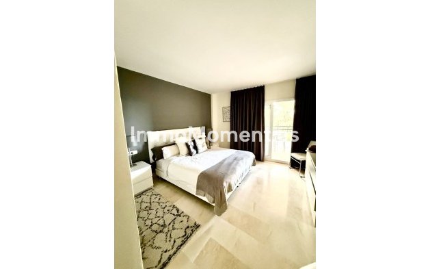 Reventa - Apartamento - Marbella - Elviria