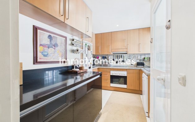 Reventa - Apartamento - Benahavís - Benahavís Centro
