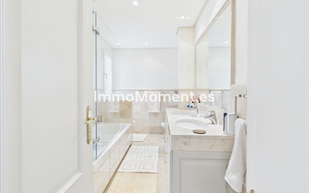 Reventa - Apartamento - Benahavís - Benahavís Centro