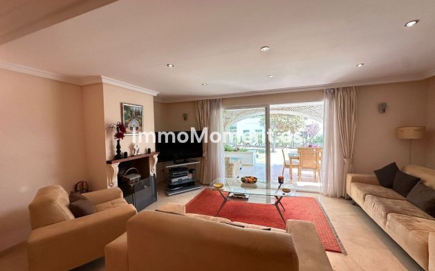 Wiederverkauf - Wohnung - Estepona  - Estepona Centro