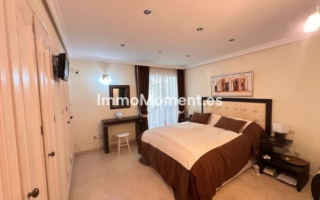 Wiederverkauf - Wohnung - Estepona  - Estepona Centro