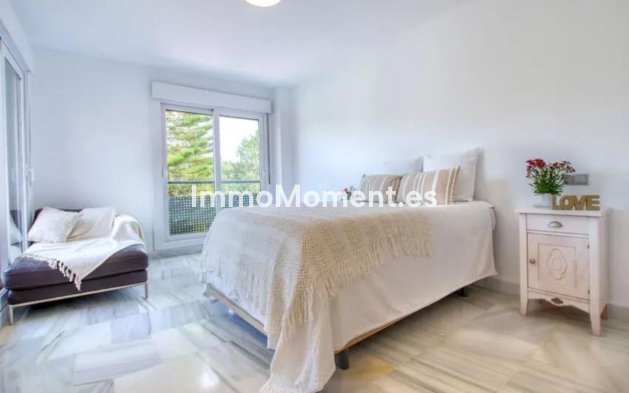 Reventa - Villa independiente - Estepona  - Estepona Centro