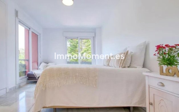 Reventa - Villa independiente - Estepona  - Estepona Centro
