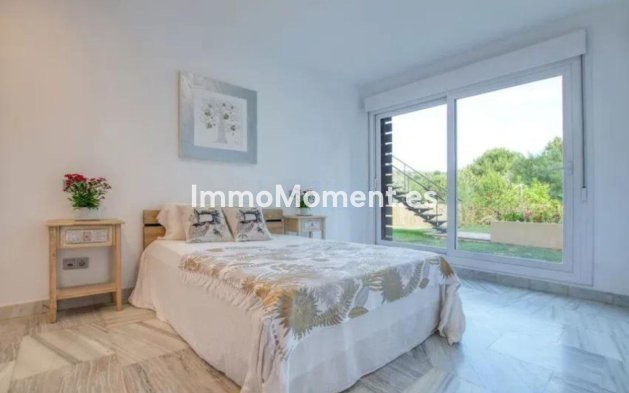 Reventa - Villa independiente - Estepona  - Estepona Centro
