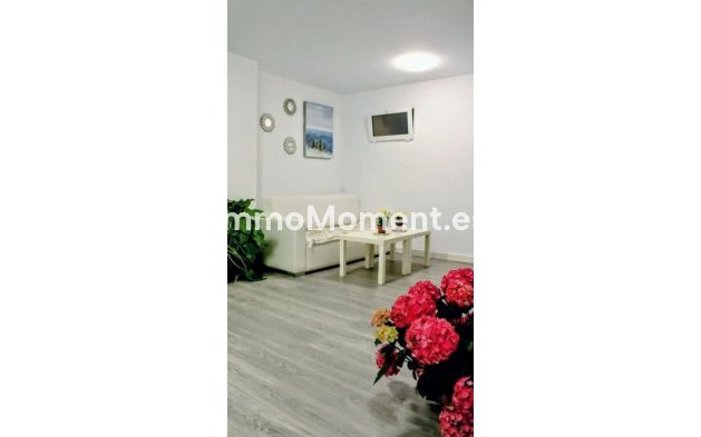 Reventa - Villa independiente - Estepona  - Estepona Centro