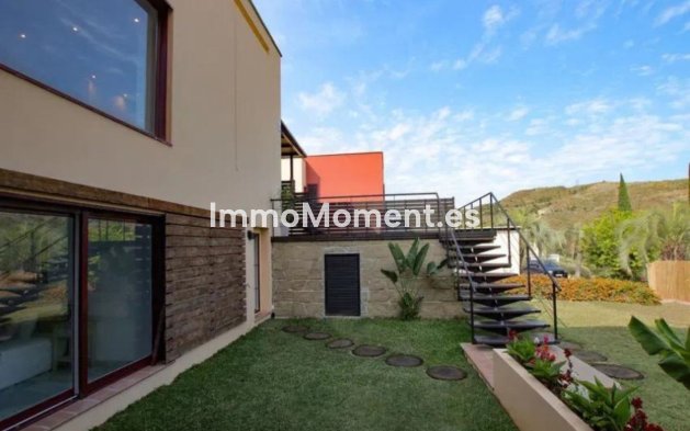 Reventa - Villa independiente - Estepona  - Estepona Centro