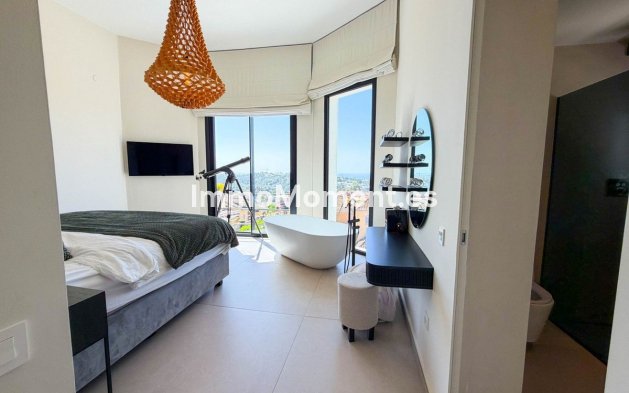 Wiederverkauf - Freistehende Villa - Marbella - Hacienda Las Chapas