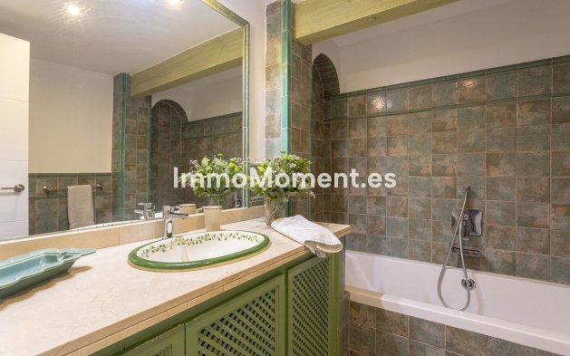 Reventa - Apartamento - Marbella - Guadalmina Alta