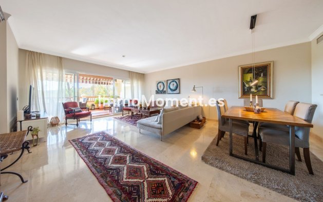 Revente - Appartement - Estepona  - Atalaya