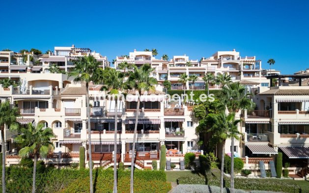 Revente - Appartement - Estepona  - Atalaya