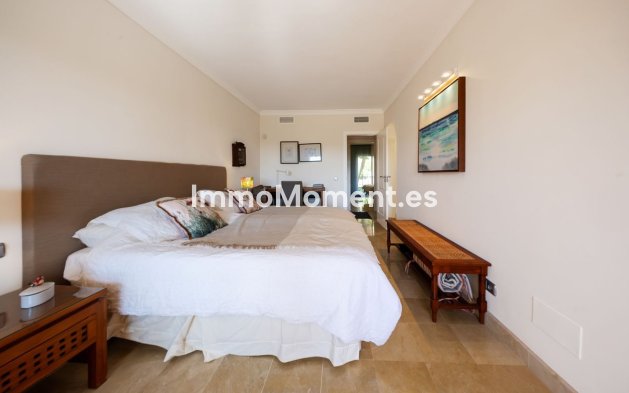 Revente - Appartement - Estepona  - Atalaya