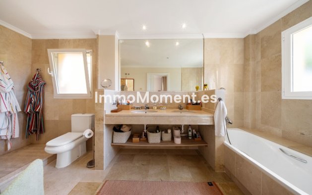 Revente - Appartement - Estepona  - Atalaya