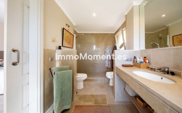 Revente - Appartement - Estepona  - Atalaya
