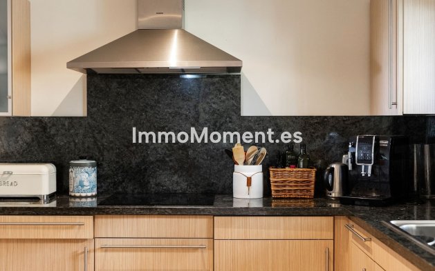 Revente - Appartement - Estepona  - Atalaya