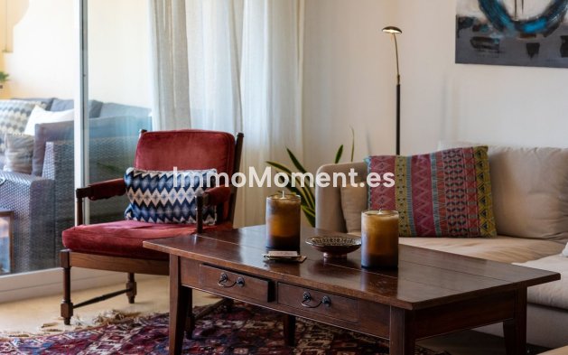 Revente - Appartement - Estepona  - Atalaya