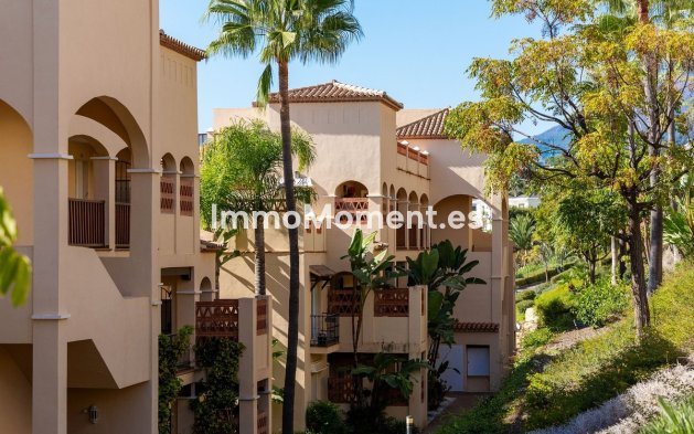 Revente - Appartement - Estepona  - Atalaya