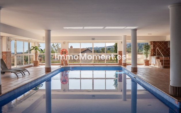 Revente - Appartement - Estepona  - Atalaya