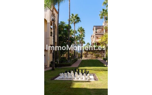 Revente - Appartement - Estepona  - Atalaya
