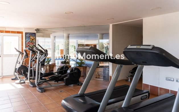 Revente - Appartement - Estepona  - Atalaya
