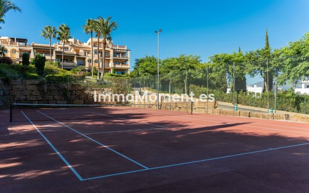 Revente - Appartement - Estepona  - Atalaya