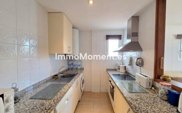 Resale - Apartment - Manilva - La Duquesa