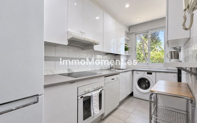 Revente - Appartement - Marbella - Nueva Andalucía