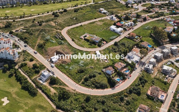 Reventa - Parcela - Estepona  - Estepona Centro