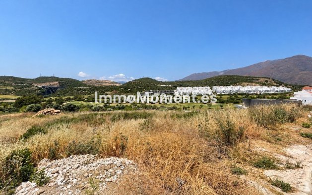 Reventa - Parcela - Estepona  - Estepona Centro