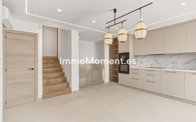 Resale - Townhouse - Marbella - Altos de los Monteros